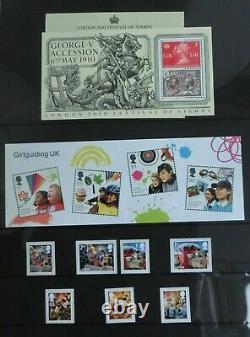 GB 2010 COLLECTORS YEAR PACK COMMEMORATIVE MINT STAMPS SG CP3135a