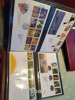 GT BRITAIN 1984-2005 COLLECTION OF 279 x FIRST DAY COVERS 5 x ROYAL MAIL ALBUMS
