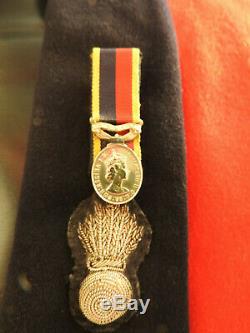 Military Post WW2 Grenadier Guards Uniforms Tunic Mess Dress Min Medal (5370)